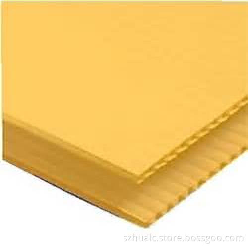 Plastic hollow partition